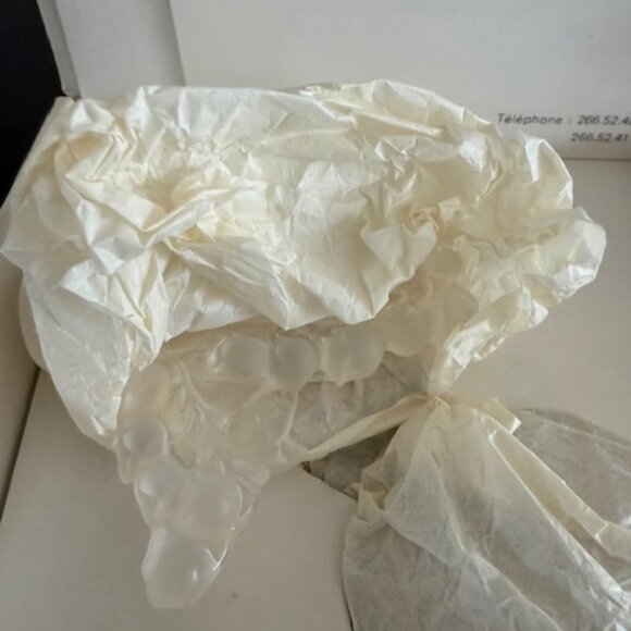 LALIQUE CLAIREFONTAINE FLACON PERFUME BOTTLE * NEW IN BOX - Picture 5 of 9